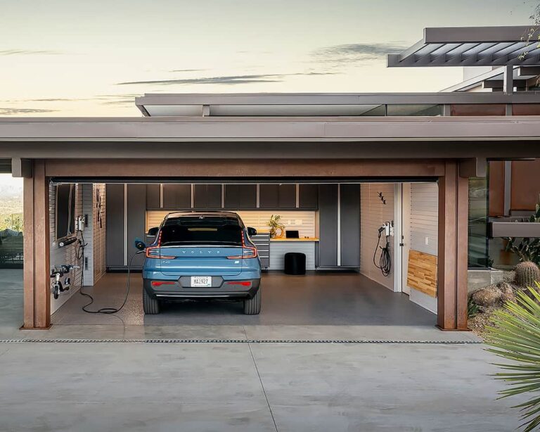 E-Auto lädt an Wallbox – E-Auto-Förderung 2026